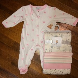 NWT Rene Rofe Baby Set